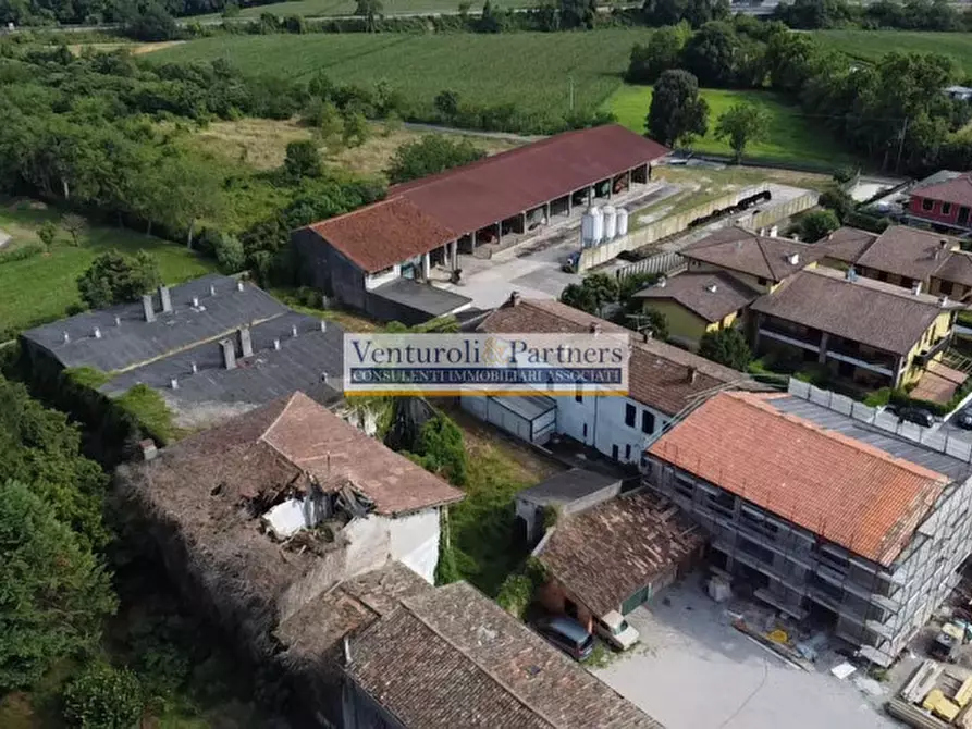 Immagine 12 di Rustico / casale in vendita  in VIA MORANDI a Lonato del Garda