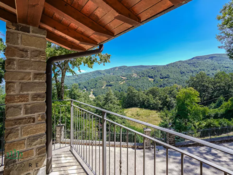 Immagine 2 di Casa bifamiliare in vendita  in Via Castel dell'Alpi a San Benedetto Val Di Sambro