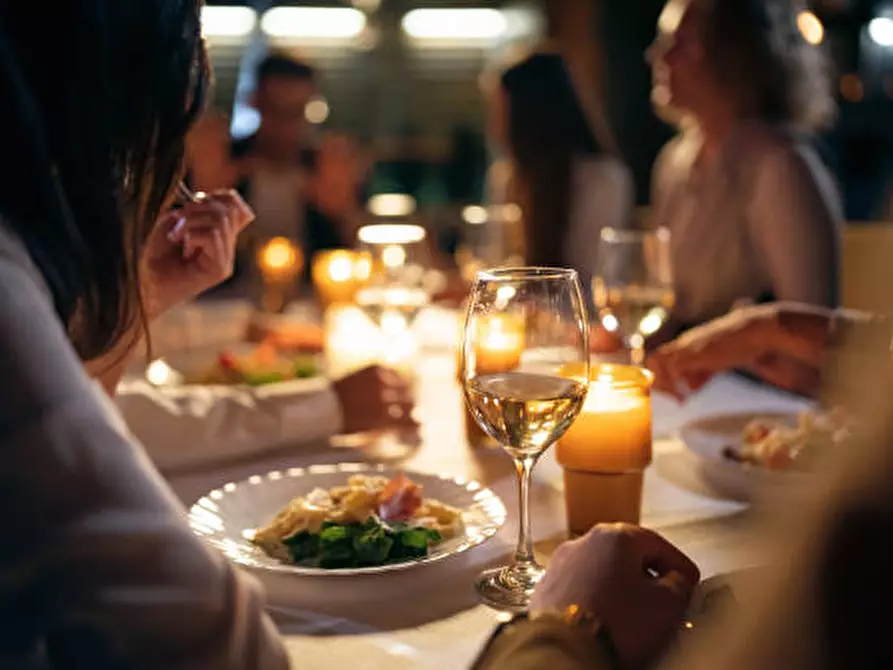 Immagine 2 di Negozio in vendita  in Via Principe Umberto n. 1 a Este