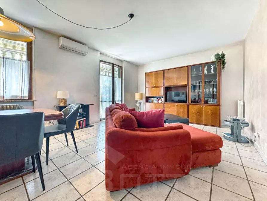 Immagine 5 di Villetta a schiera in vendita  in via strera 68b a Oleggio