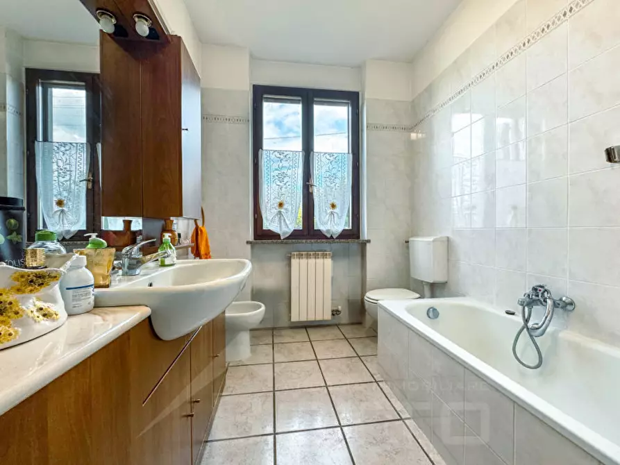 Immagine 12 di Villetta a schiera in vendita  in via strera 68b a Oleggio