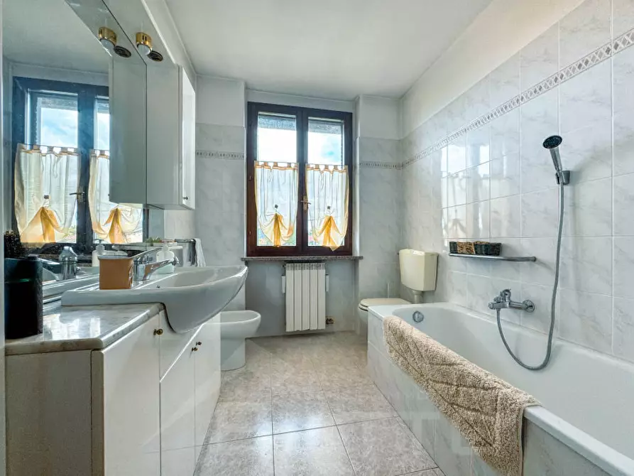 Immagine 21 di Villetta a schiera in vendita  in via strera 68b a Oleggio