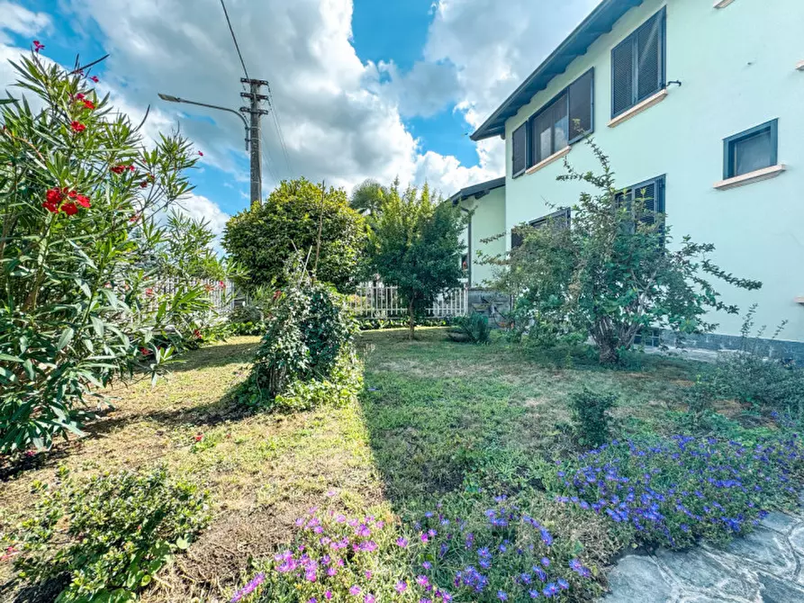 Immagine 29 di Villetta a schiera in vendita  in via strera 68b a Oleggio