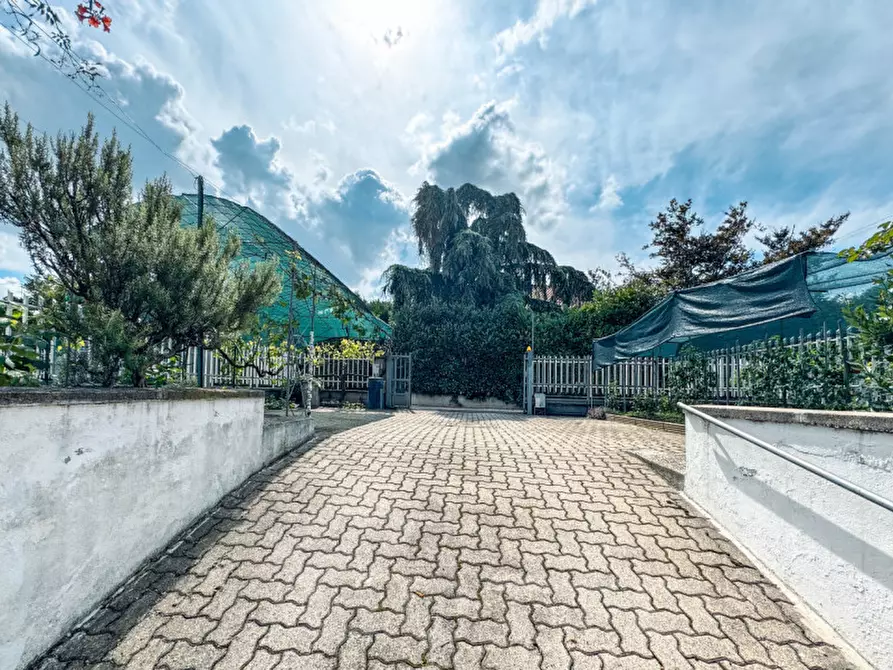 Immagine 32 di Villetta a schiera in vendita  in via strera 68b a Oleggio