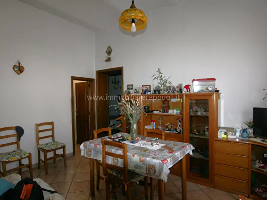 Immagine 4 di Appartamento in vendita  a Torrita Di Siena