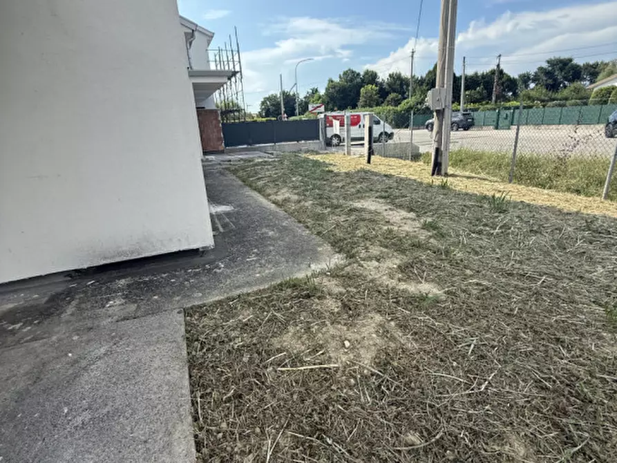 Immagine 4 di Casa bifamiliare in vendita  in via frassinelli a Martellago