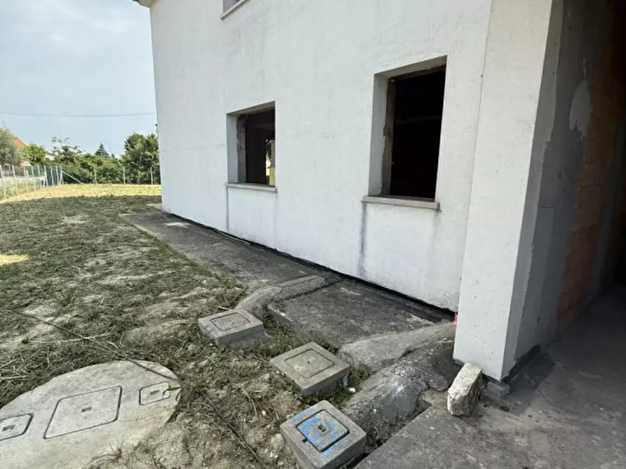 Immagine 10 di Casa bifamiliare in vendita  in via frassinelli a Martellago