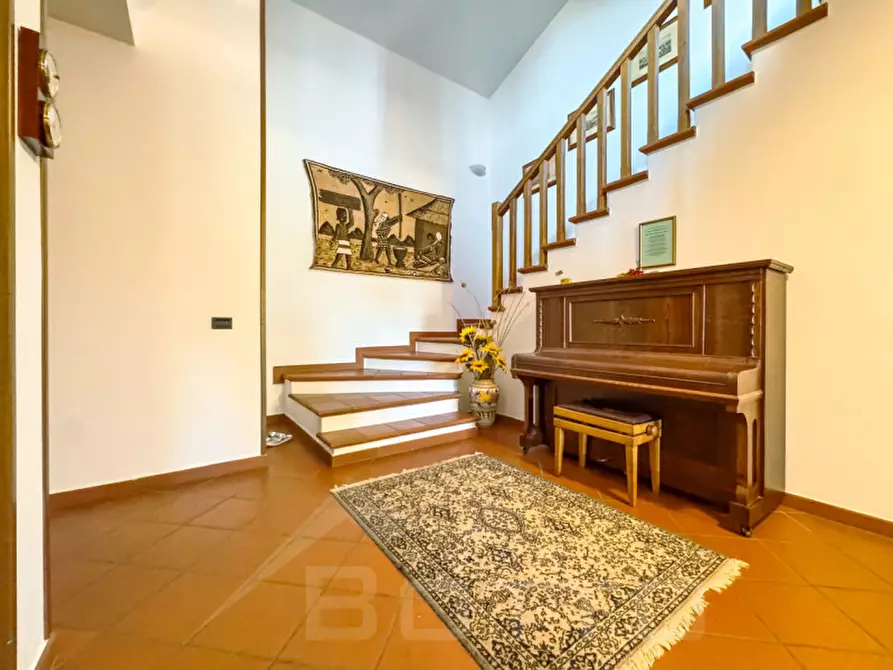 Immagine 9 di Villa in vendita  in via san giovanni 166 a Oleggio