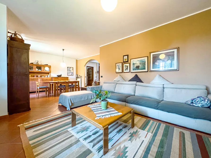 Immagine 11 di Villa in vendita  in via san giovanni 166 a Oleggio