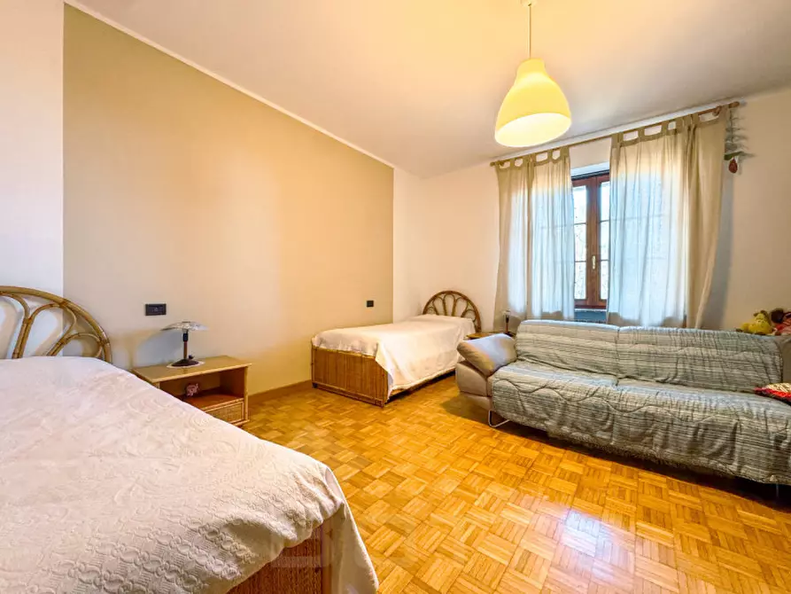 Immagine 16 di Villa in vendita  in via san giovanni 166 a Oleggio