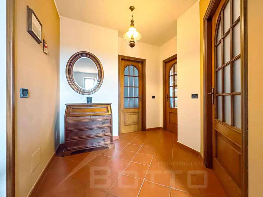 Immagine 27 di Villa in vendita  in via san giovanni 166 a Oleggio