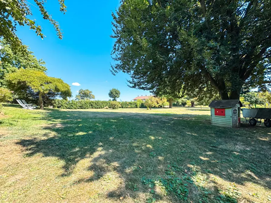 Immagine 34 di Villa in vendita  in via san giovanni 166 a Oleggio