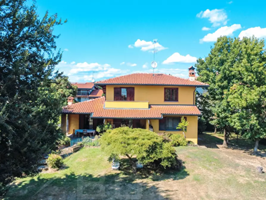 Immagine 42 di Villa in vendita  in via san giovanni 166 a Oleggio