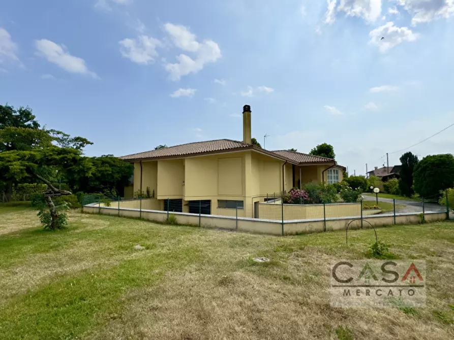 Immagine 5 di Villa in vendita  in Via Pordenone a Cordenons