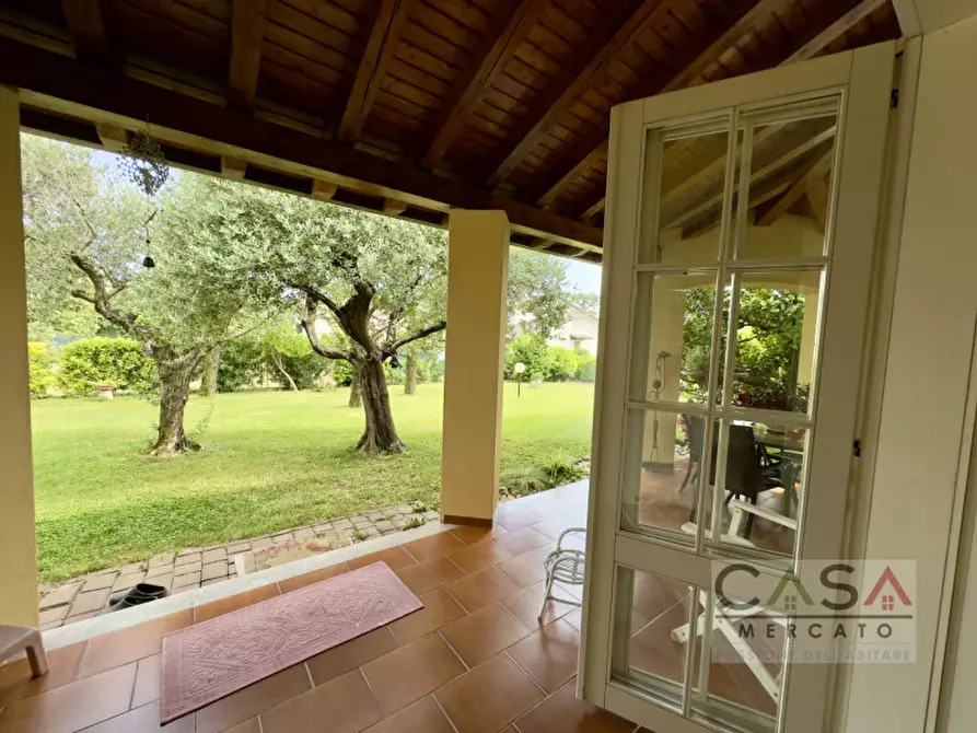 Immagine 10 di Villa in vendita  in Via Pordenone a Cordenons