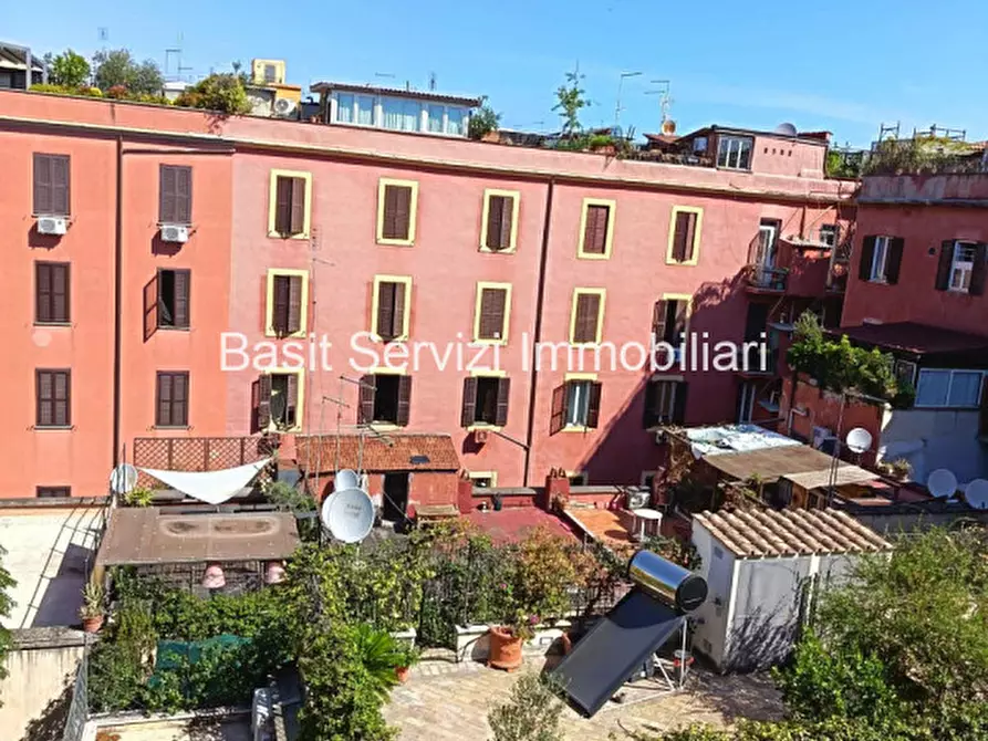 Immagine 25 di Appartamento in affitto  in Via dei Sabelli a Roma