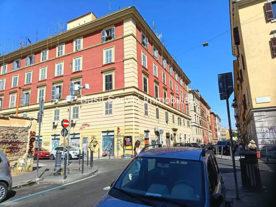 Immagine 28 di Appartamento in affitto  in Via dei Sabelli a Roma