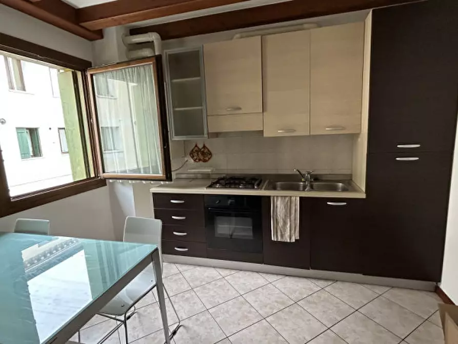 Immagine 2 di Appartamento in vendita  in Via Verdi 1 a Schio