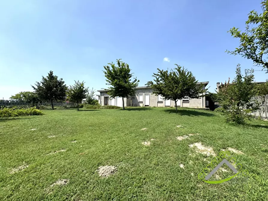 Immagine 1 di Casa indipendente in vendita  in via botte a Fiesso D'artico