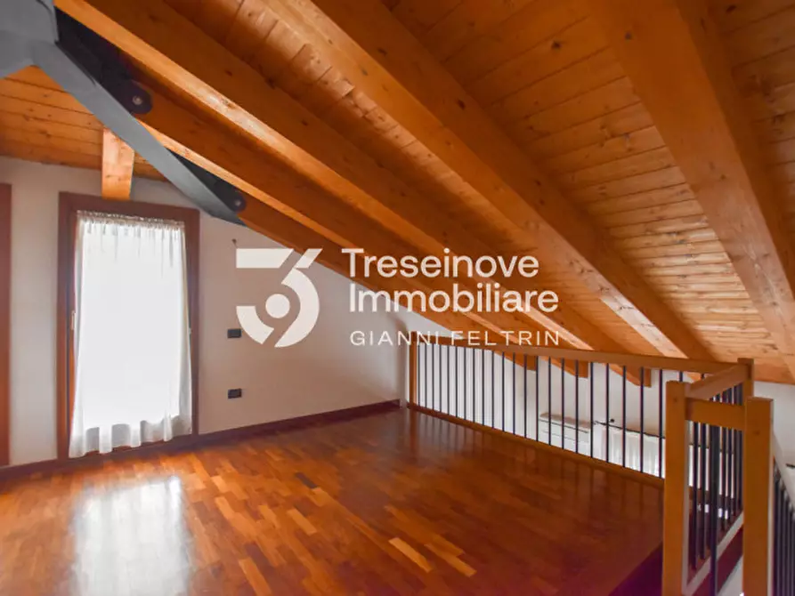 Immagine 10 di Attico in vendita  in Via Chiesa a Paese