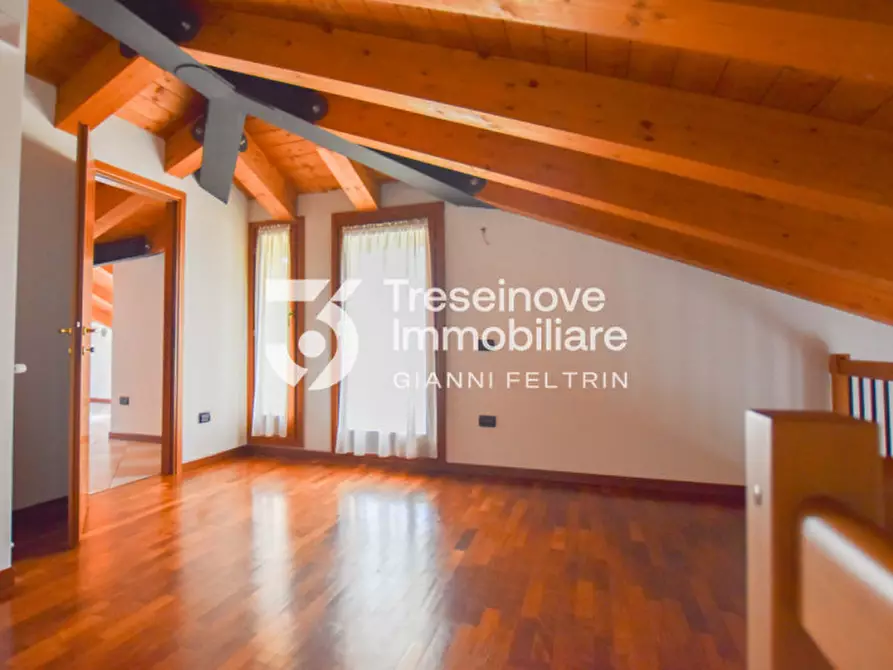 Immagine 11 di Attico in vendita  in Via Chiesa a Paese