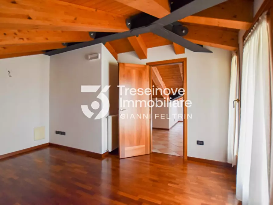 Immagine 12 di Attico in vendita  in Via Chiesa a Paese