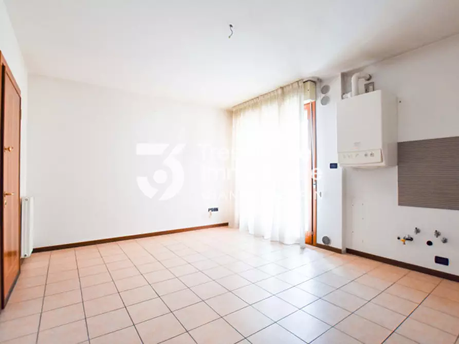 Immagine 14 di Attico in vendita  in Via Chiesa a Paese