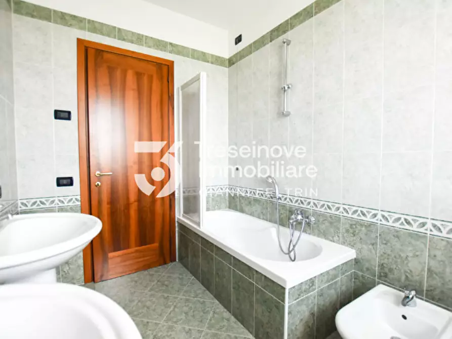 Immagine 18 di Attico in vendita  in Via Chiesa a Paese