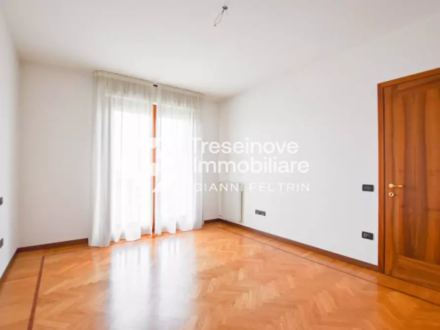 Immagine 21 di Attico in vendita  in Via Chiesa a Paese