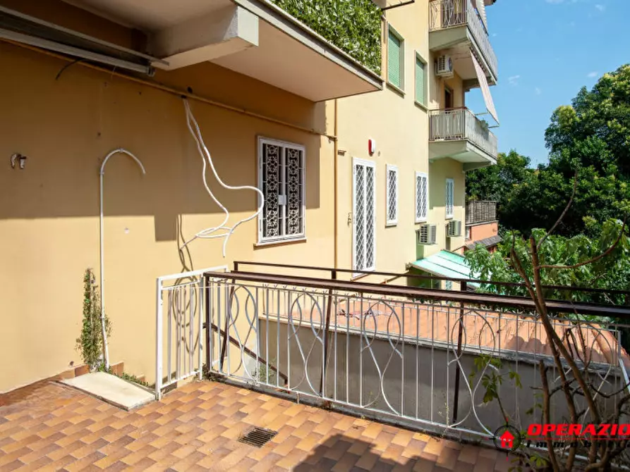 Immagine 15 di Appartamento in vendita  in Via Basilio Puoti a Roma