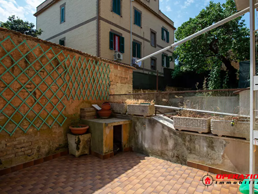 Immagine 17 di Appartamento in vendita  in Via Basilio Puoti a Roma