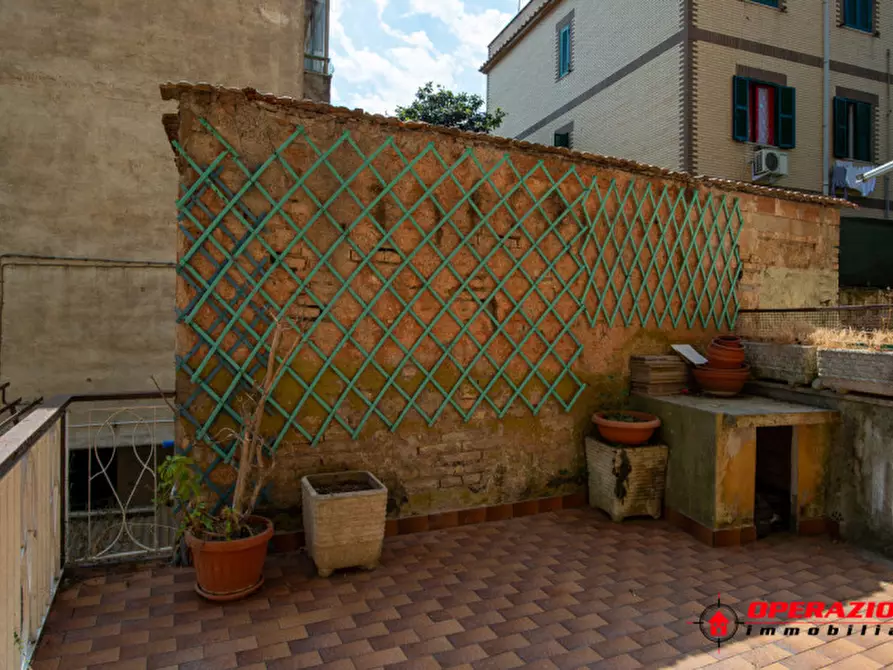 Immagine 18 di Appartamento in vendita  in Via Basilio Puoti a Roma