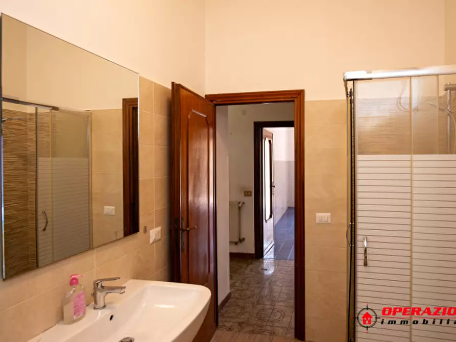 Immagine 20 di Appartamento in vendita  in Via Basilio Puoti a Roma