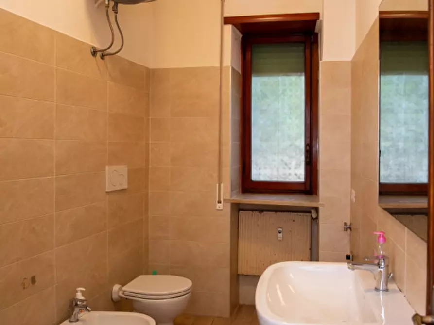 Immagine 22 di Appartamento in vendita  in Via Basilio Puoti a Roma