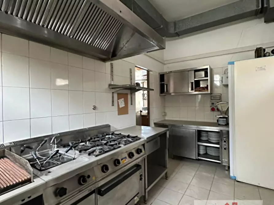 Immagine 7 di Negozio in vendita  in Via Trieste a Spresiano