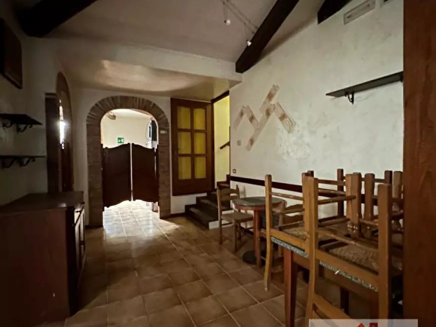 Immagine 10 di Negozio in vendita  in Via Trieste a Spresiano