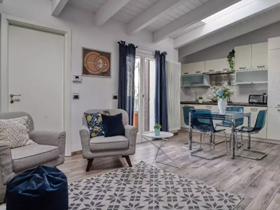 Immagine 22 di Appartamento in affitto  in Via Volvinio a Milano