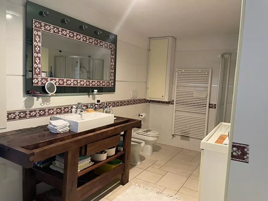 Immagine 27 di Villa in vendita  in VIA FRAPIERO a Correzzola