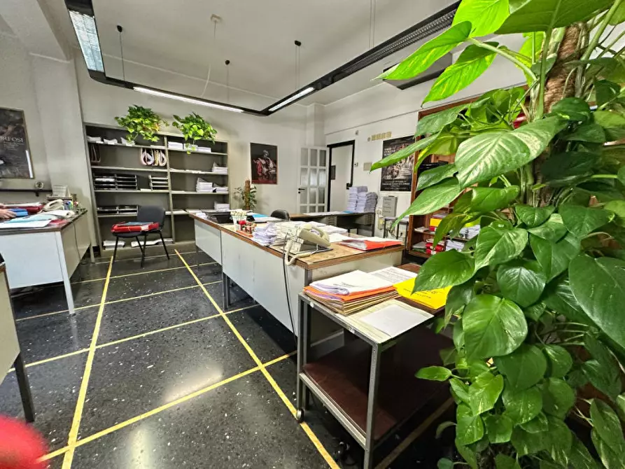 Immagine 1 di Ufficio in vendita  in via don bosco a Savona