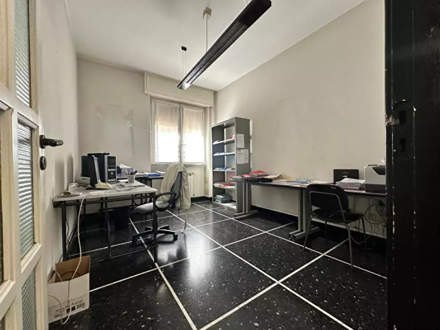 Immagine 10 di Ufficio in vendita  in via don bosco a Savona