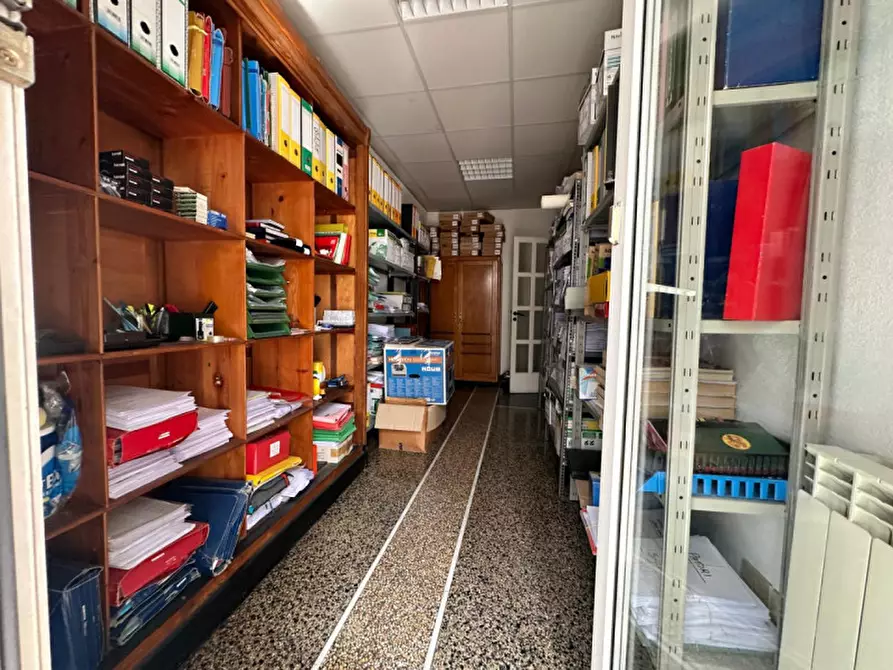 Immagine 13 di Ufficio in vendita  in via don bosco a Savona