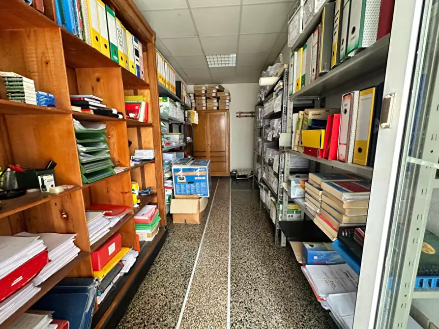 Immagine 15 di Ufficio in vendita  in via don bosco a Savona