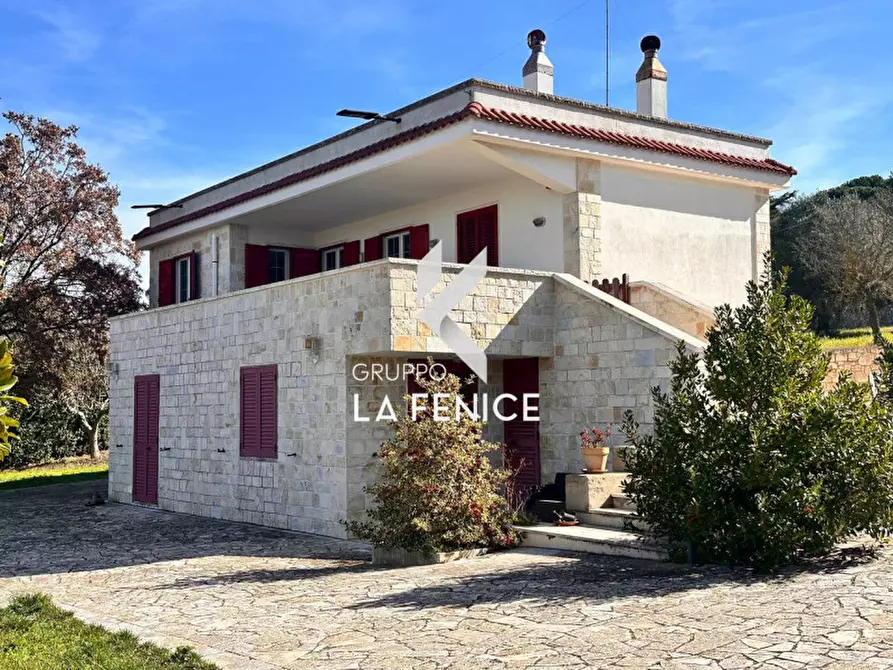 Immagine 1 di Villa in vendita  in c.da serralta a Locorotondo