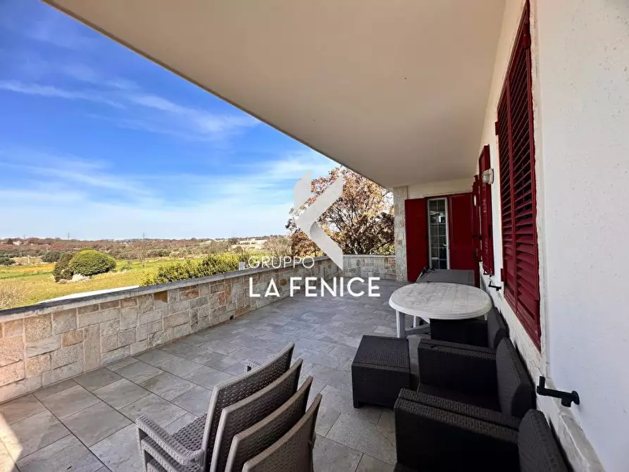 Immagine 39 di Villa in vendita  in c.da serralta a Locorotondo