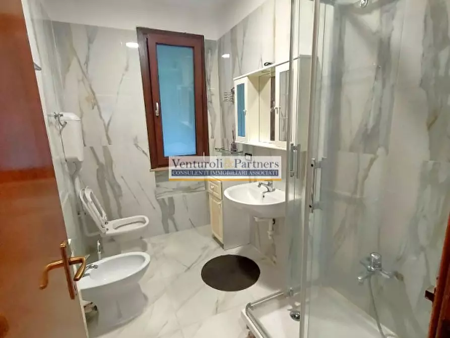 Immagine 6 di Appartamento in vendita  in Via Cornale a Soiano Del Lago