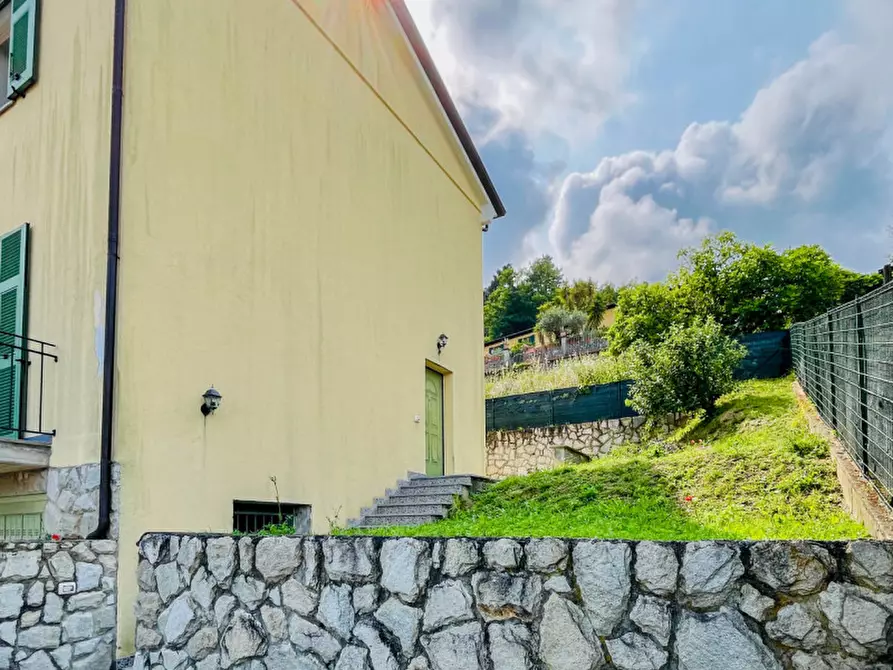 Immagine 6 di Casa bifamiliare in vendita  a Ameglia