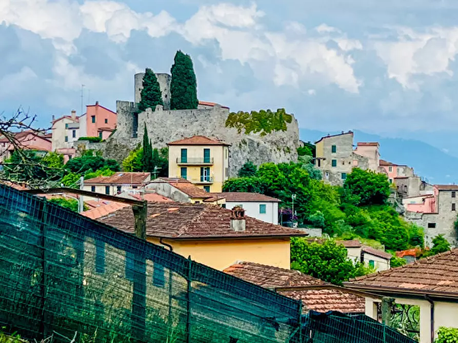 Immagine 7 di Casa bifamiliare in vendita  a Ameglia
