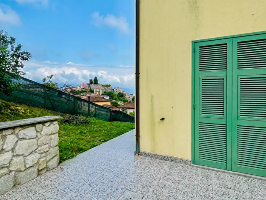 Immagine 9 di Casa bifamiliare in vendita  a Ameglia