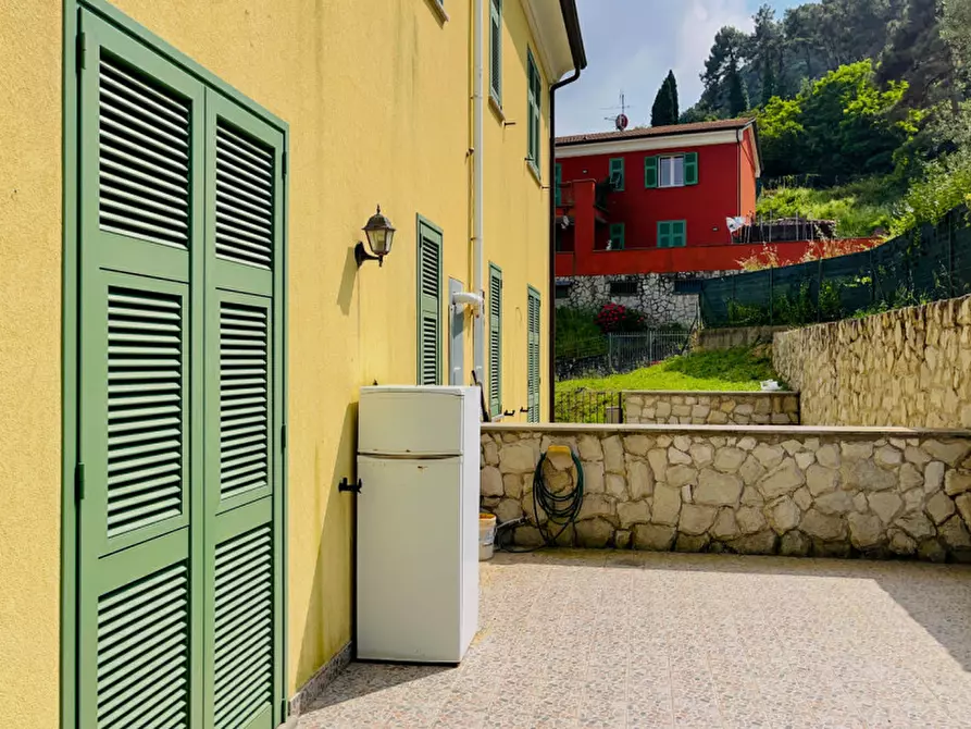 Immagine 11 di Casa bifamiliare in vendita  a Ameglia