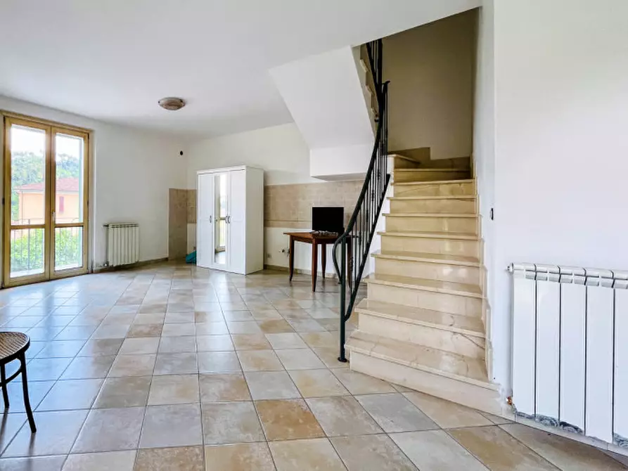 Immagine 12 di Casa bifamiliare in vendita  a Ameglia